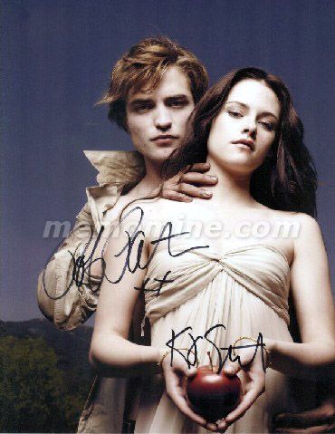 Robert Pattinson & Kristen Stewart Twilight Original Autograph w/ COA - Click Image to Close